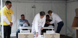 Colombia abre urnas para elecciones legislativas y consultas presidenciales 2026