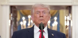 Trump amenaza a Teherán con “vivir en el infierno” de no abrir el estrecho de Ormuz