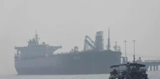 Irán cierra el estrecho de Ormuz tras ataques israelíes contra el Líbano