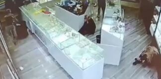 Ladrones dejan VACÍA UNA JOYERÍA en menos de un minuto