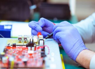 “Estamos trabajando con nuestro equipo y con el sector productivo para evaluar el alcance del nuevo decreto”