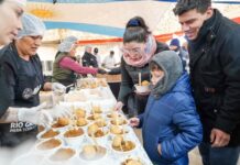 Miles de vecinos compartieron el gran almuerzo popular del 2 de Abril