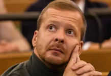 “Ahora es un traidor a su propia patria”: el diputado de Letonia destituido por defender el ruso