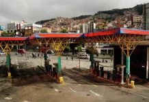 Bolivia eleva el precio del diésel