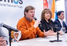 Melella anunció medidas para aliviar deudas familiares