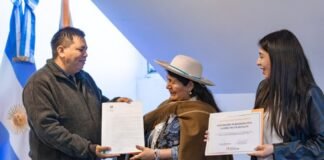 Reconocen la trayectoria de Tacita de Plata