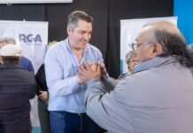 Río Grande impulsa la producción avícola con entrega de equipamiento