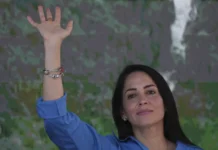 Dictan prisión preventiva a Luisa González en Ecuador