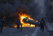 Francia: un muerto y 855 detenidos en protestas en París